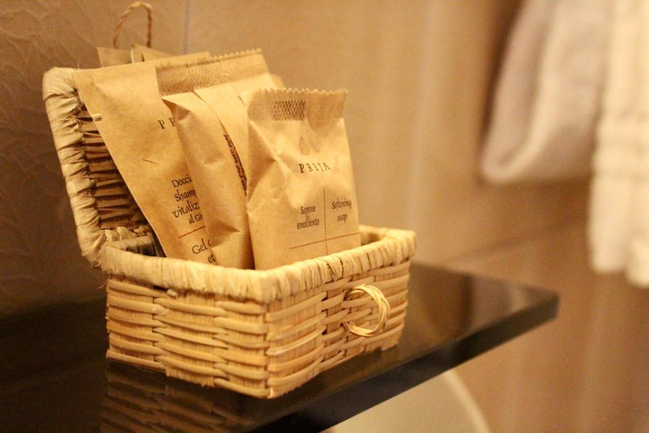 Hotel Tre Corone Garda  Eksteriør billede