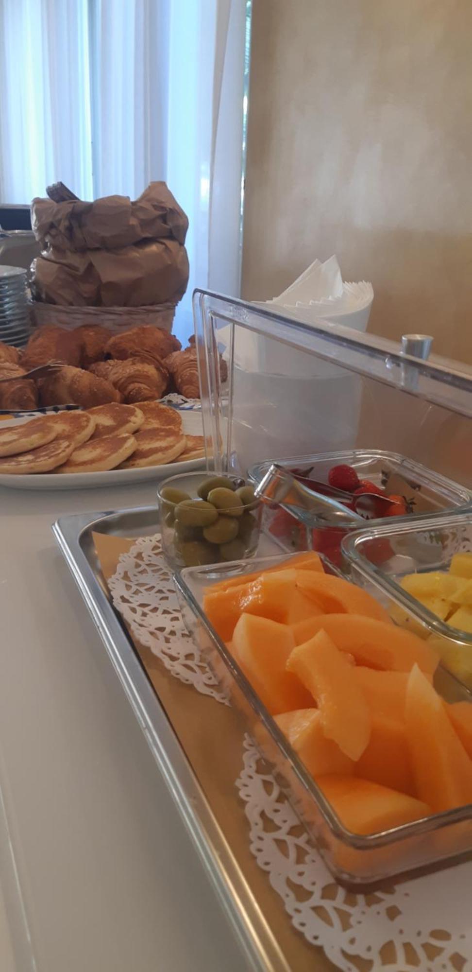 Hotel Tre Corone Garda  Eksteriør billede