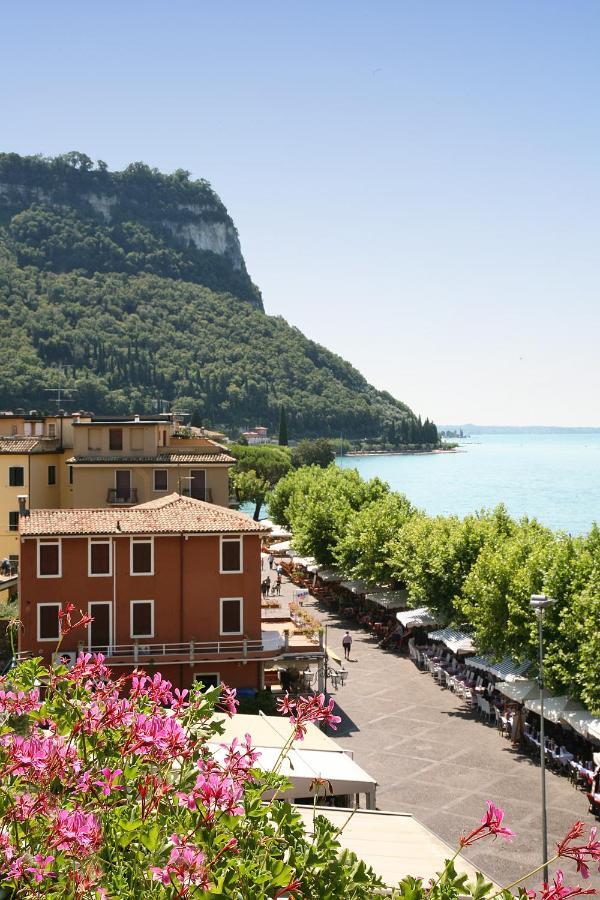 Hotel Tre Corone Garda  Eksteriør billede